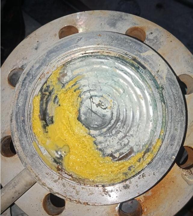 膜盒被物料粘黏
